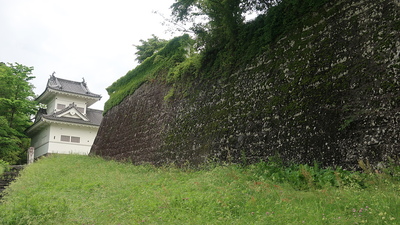大手門脇櫓と石垣(北側から)