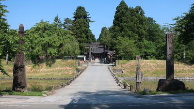 本丸入り口(戸澤神社入り口)