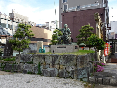 柴田勝家公の銅像