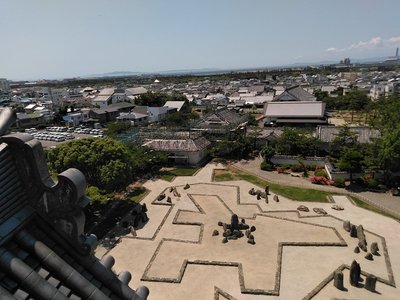 天守閣からの八陣の庭