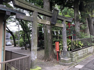 神社搦手口