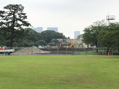 天守台。工事中。