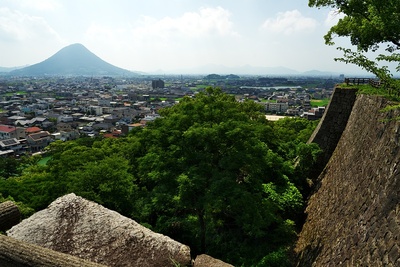 讃岐富士と高石垣
