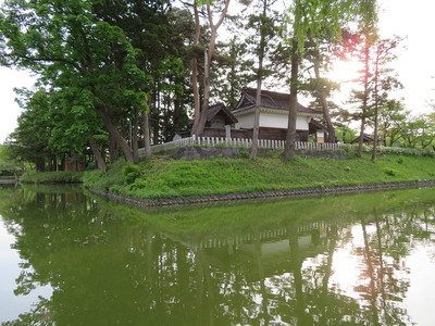 鶴岡護国神社（本丸南西隅）