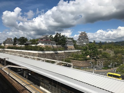 新幹線ホームからの全景
