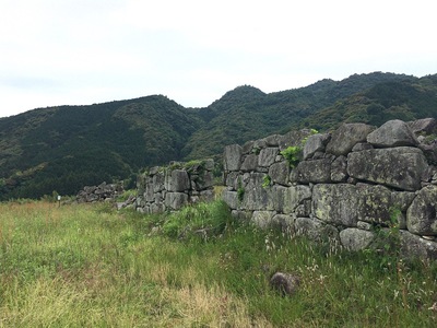 凌雲寺跡の石垣