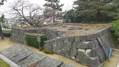 福井地震で崩れた控天守台の石垣