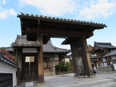 明覚寺の移築門