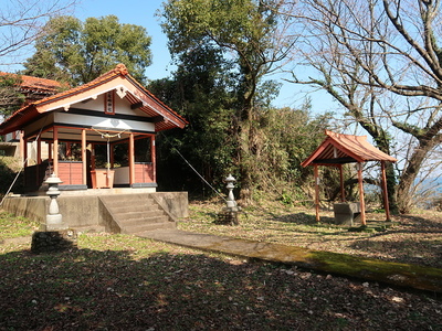 本丸跡の松尾崎神社