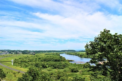 高館から見る北上川の風景