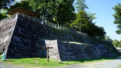 二の丸南側石垣