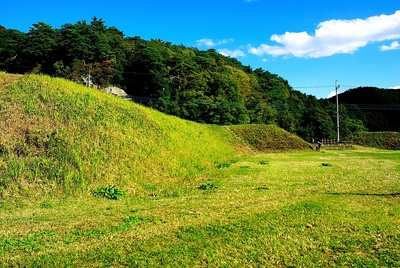 大手虎口の土塁