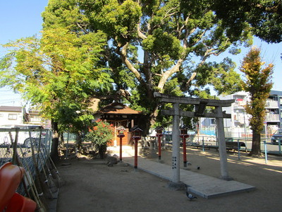 城址碑のある伯光稲荷神社