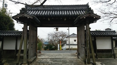西教寺に移築されている坂本城の城門の裏側（２０１７新春）
