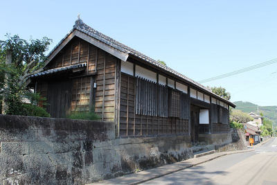 藩校振徳堂長屋門