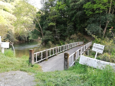 巴川と則定川の合流地点