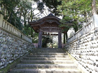 尾山神社東神門(登録有形文化財)