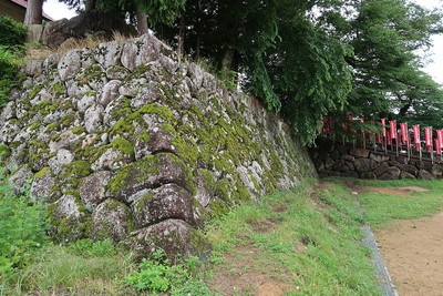 増島城 石垣（西より）