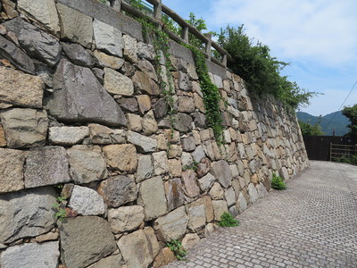 本丸南側石垣