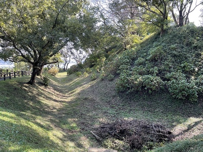 空堀と土塁