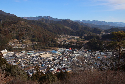 本山町の街並み