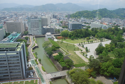 静岡県庁別館21階の展望ロビーから見た坤櫓