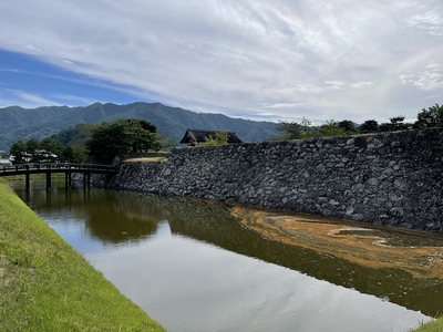 内堀と東不明門前橋