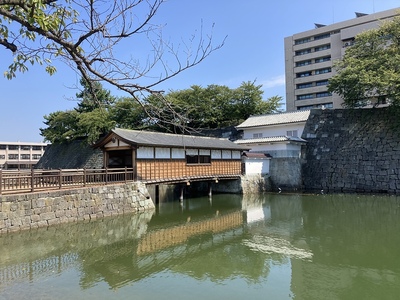 御廊下橋と山里口御門