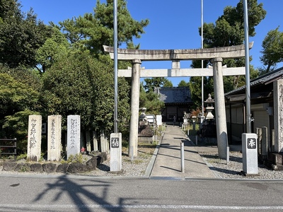 加賀野八幡神社と城址柱