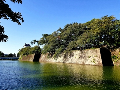 水堀と三階櫓