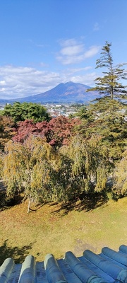 天守より岩木山を望む