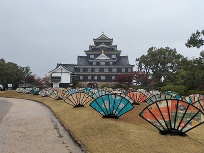 天守と錦秋扇舞