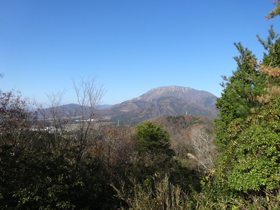 東曲輪から眺める伊吹山