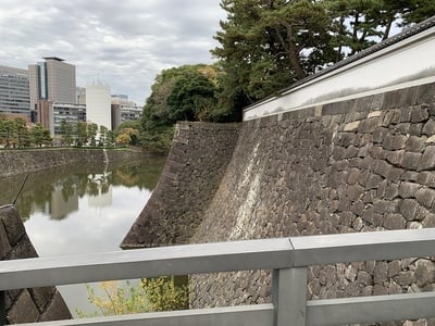 北詰橋からの石垣と平川濠