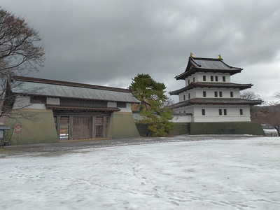 天守閣と本丸御門