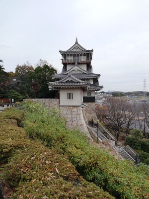 岩崎城模擬天守