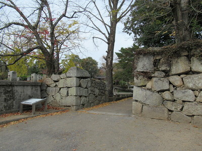椎木御門跡と石垣