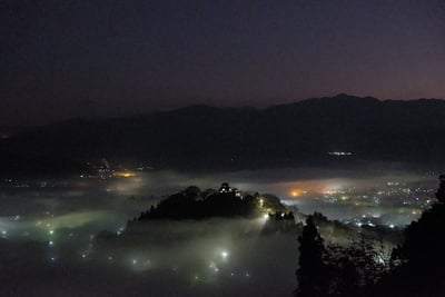 夜明け前(AM5:42)の雲海