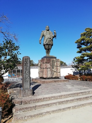 徳川家康公像(大御所時代の像)