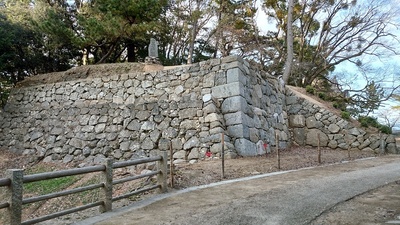 修復後の南千貫櫓跡石垣