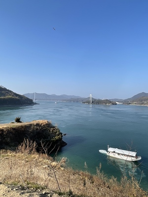 本丸から伯方・大島大橋の眺め