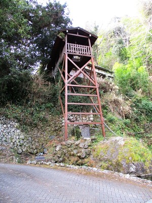 復元井戸櫓（清瀧寺）