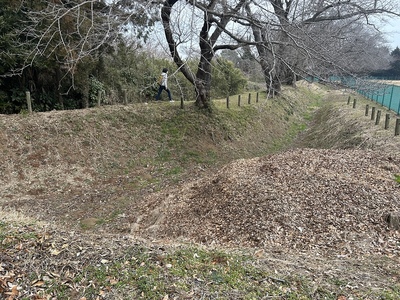 空堀と土塁