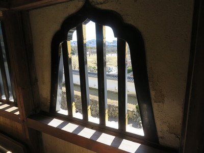 菱の門・火灯窓