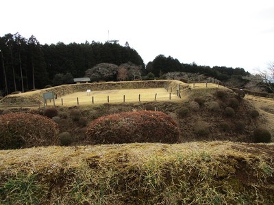 西の丸より見る西櫓