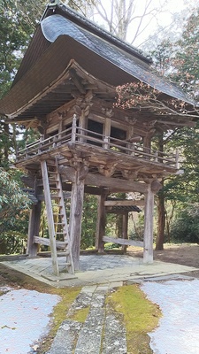 陽泰寺の鐘つき堂