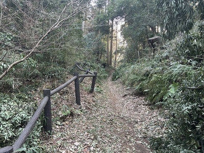 天竺坂といわれる空堀