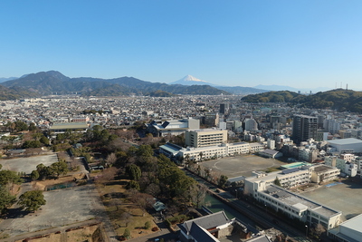 駿府城と富士山