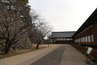 天守台石垣と本丸歴史館