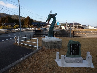 登城口の目印の橋